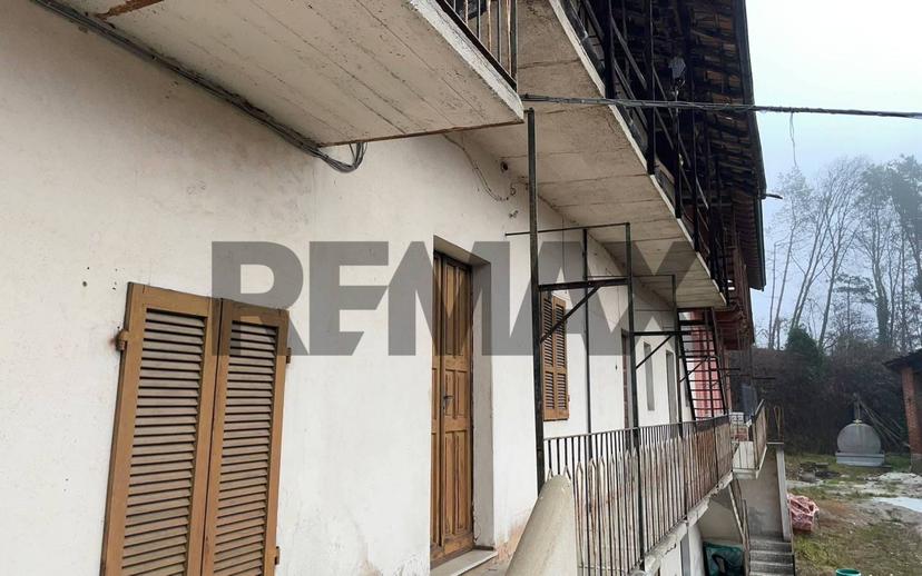 Rustico, da ristrutturare, 400 m², Borgomanero — foto 22 di 34