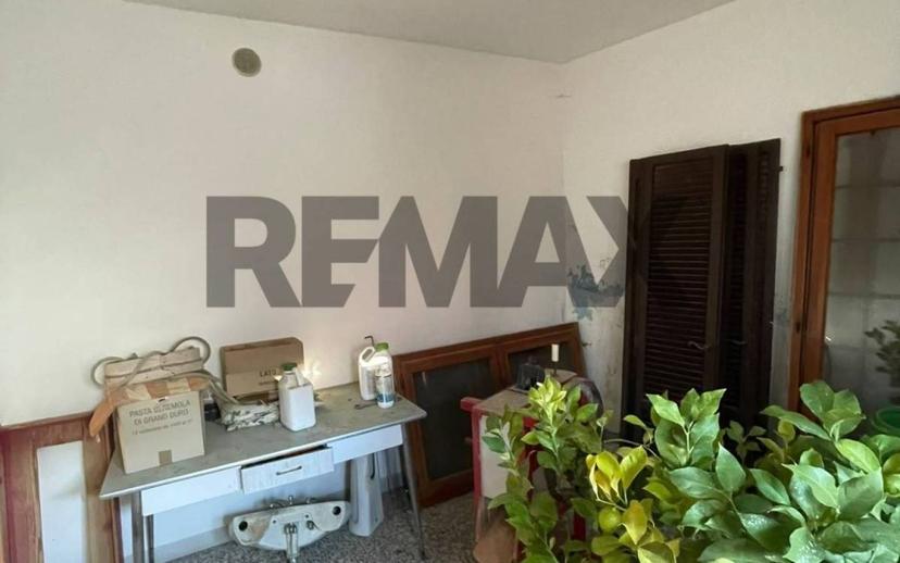 Rustico, da ristrutturare, 400 m², Borgomanero — foto 4 di 34