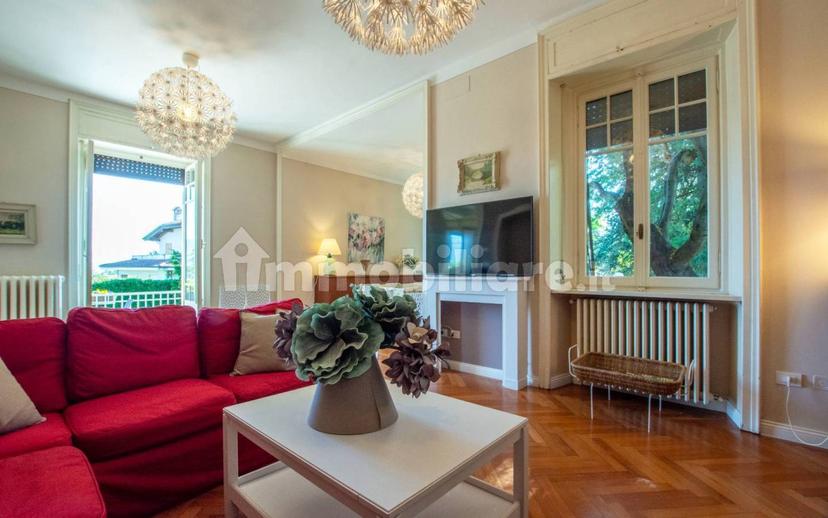 Villa unifamiliare via Alessandro Volta 1, Centro, Stresa — foto 13 di 45