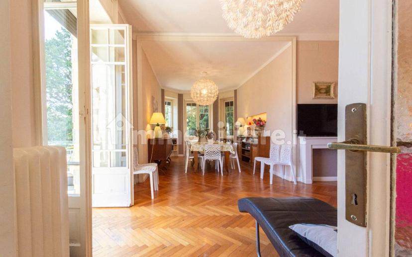 Villa unifamiliare via Alessandro Volta 1, Centro, Stresa — foto 8 di 45