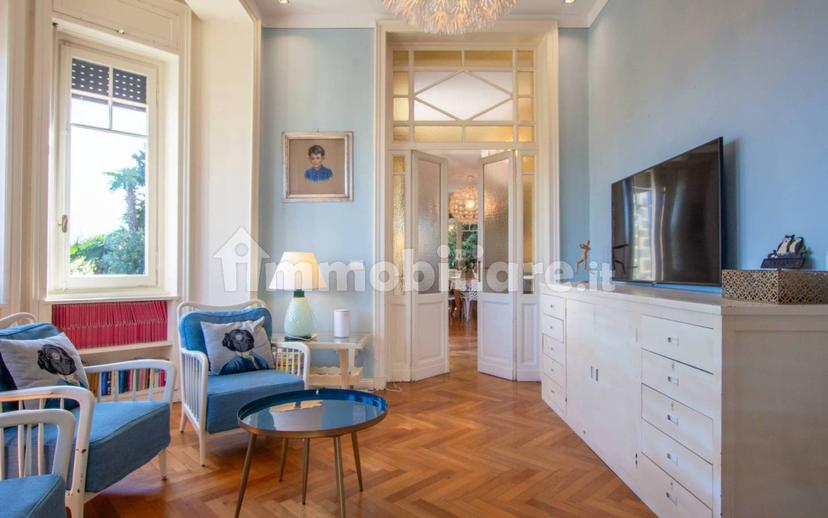 Villa unifamiliare via Alessandro Volta 1, Centro, Stresa — foto 17 di 45