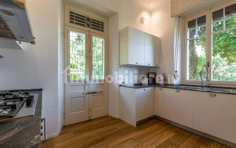 Villa unifamiliare via Alessandro Volta 1, Centro, Stresa — foto 35 di 45