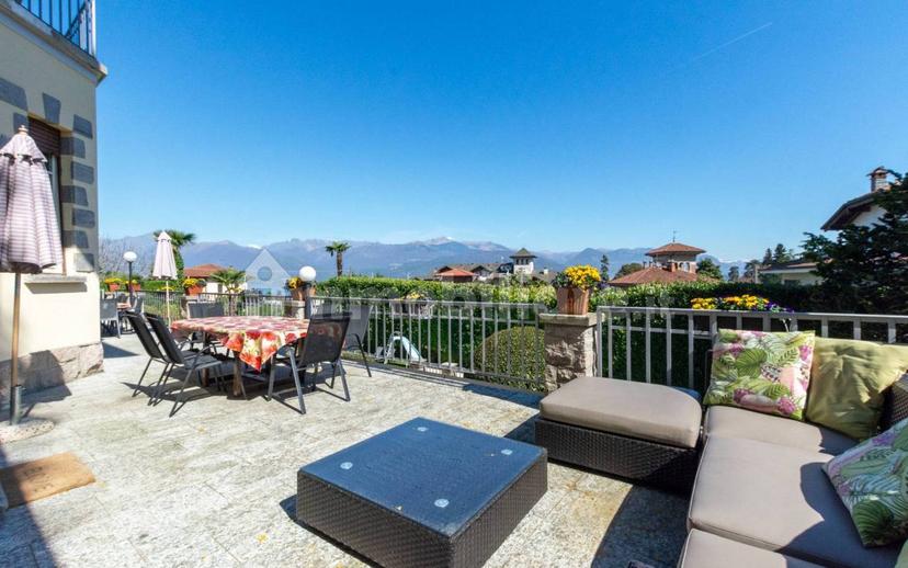 Villa unifamiliare via Alessandro Volta 1, Centro, Stresa — foto 4 di 45