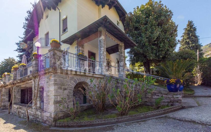 Villa unifamiliare via Alessandro Volta 1, Centro, Stresa — foto 2 di 45