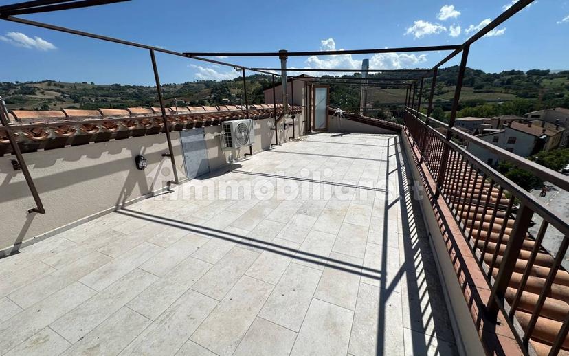 Quadrilocale viale Gioacchino Murat 16, Centro, Tolentino — foto 11 di 13