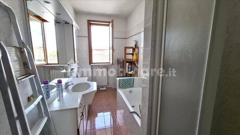 Trilocale buono stato, Centro, San Giorgio Piacentino — foto 4 di 9