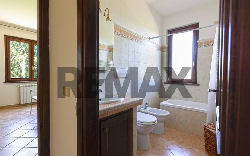 Villa unifamiliare, ottimo stato, 450 m², Bassano in Teverina — foto 49 di 103