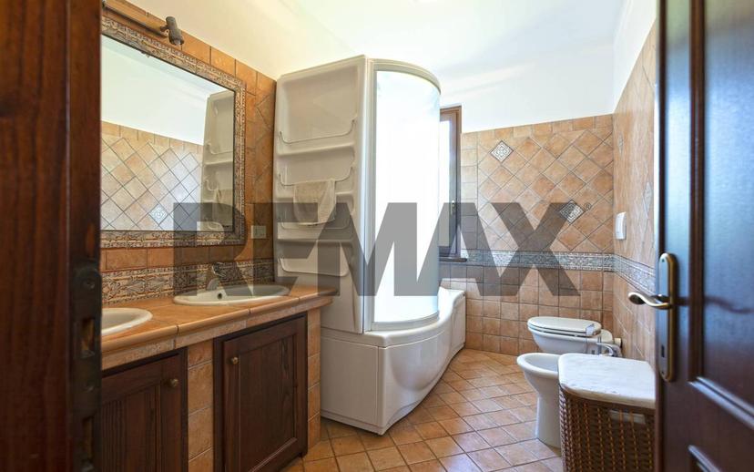 Villa unifamiliare, ottimo stato, 450 m², Bassano in Teverina — foto 3 di 103