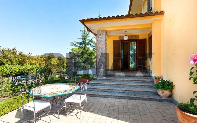 Villa unifamiliare, ottimo stato, 450 m², Bassano in Teverina — foto 25 di 103