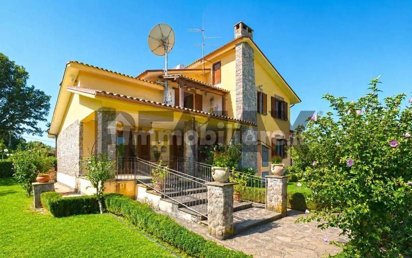 Villa unifamiliare, ottimo stato, 450 m², Bassano in Teverina — foto 41 di 103