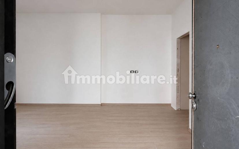 Trilocale via Bologna 42, Via Venezia - Lungofiume Paolucci, Pescara