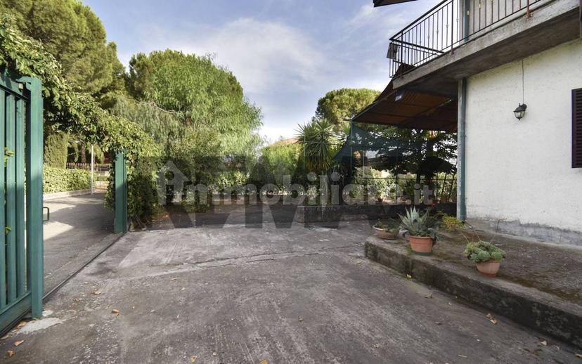 Villa bifamiliare via Paternò 333, Ragalna — foto 39 di 74