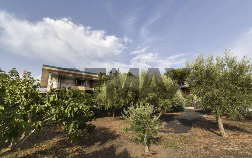 Villa bifamiliare via Paternò 333, Ragalna — foto 47 di 74