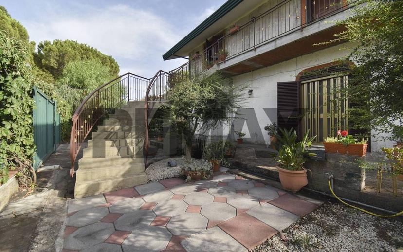 Villa bifamiliare via Paternò 333, Ragalna — foto 64 di 74