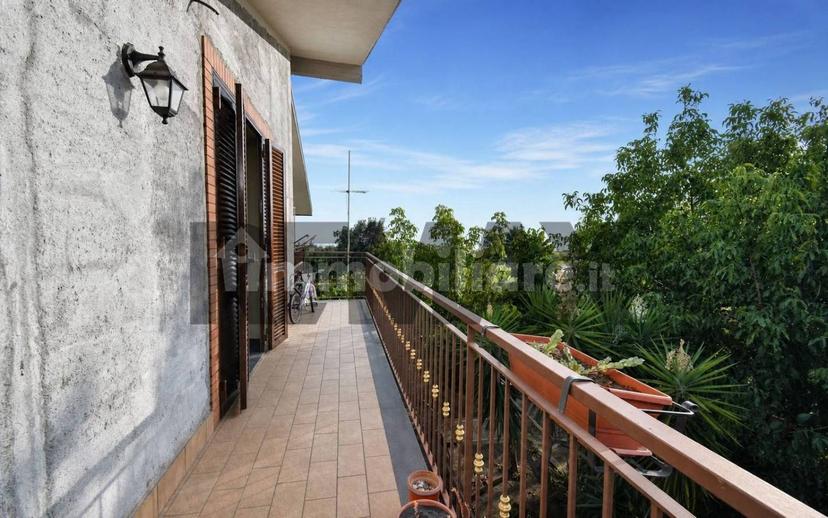 Villa bifamiliare via Paternò 333, Ragalna — foto 34 di 74