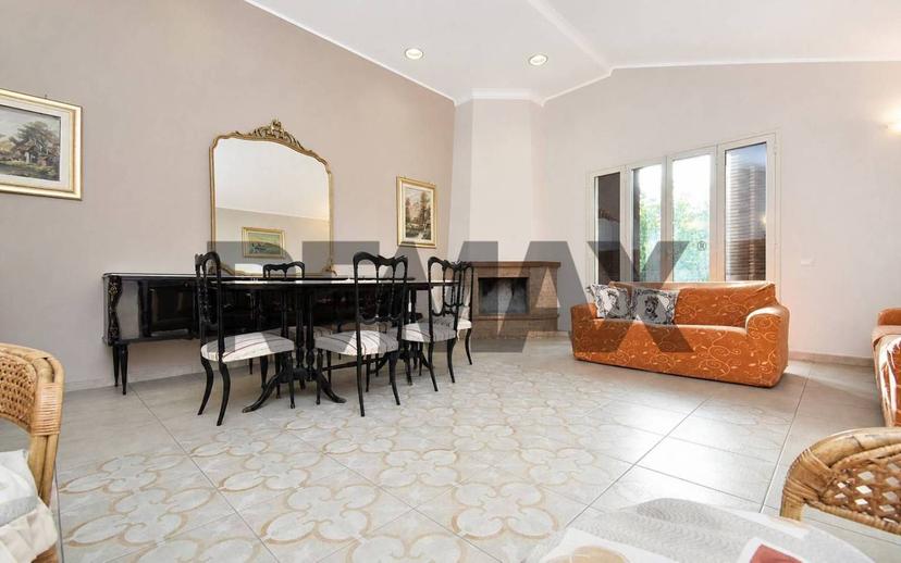 Villa bifamiliare via Paternò 333, Ragalna — foto 3 di 74