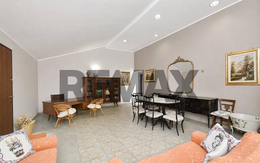 Villa bifamiliare via Paternò 333, Ragalna — foto 7 di 74