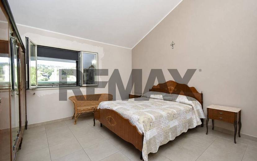 Villa bifamiliare via Paternò 333, Ragalna — foto 10 di 74