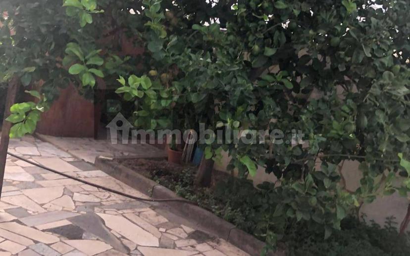 Villa bifamiliare via Costa Esperia 43/45, Centro, Vittoria — foto 3 di 12