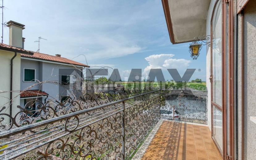 Villa unifamiliare, buono stato, 273 m², San Donà di Piave — foto 14 di 37
