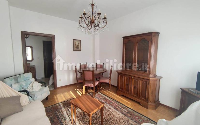 Trilocale buono stato, primo piano, Centro Città, San Paolo, Biella — foto 10 di 11