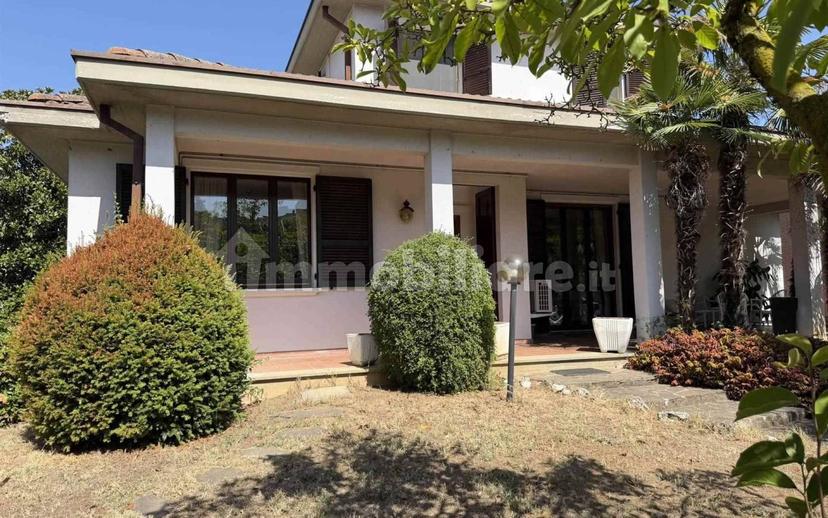 Villa unifamiliare, buono stato, 313 m², Besurica, Piacenza