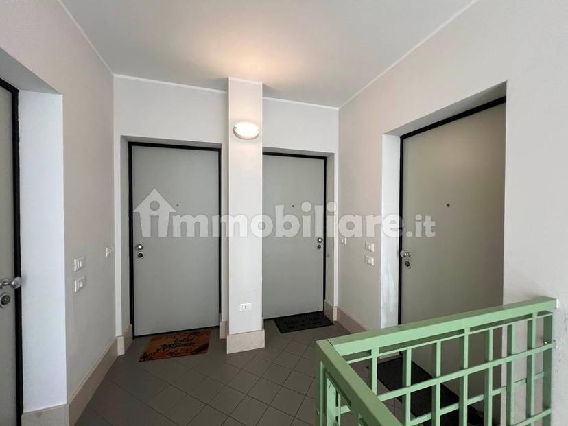 Trilocale via E. Morante 1, Centro, Roncoferraro — foto 26 di 33