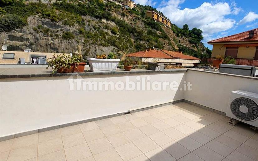 Appartamento ottimo stato, quarto piano, Centro Città, Ventimiglia — foto 11 di 21