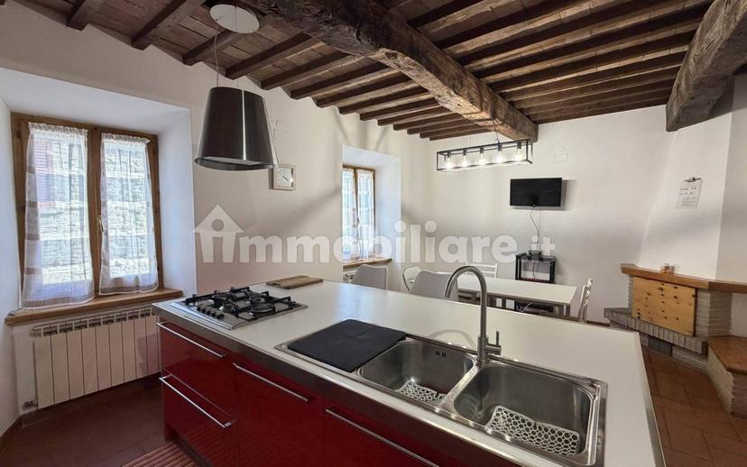 Terratetto unifamiliare via Farnese  72, Centro, Camerino — foto 9 di 45