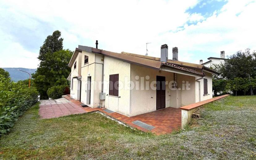 Villa unifamiliare via Francesco Primo Di Lorena, Centro, Camerino — foto 39 di 59