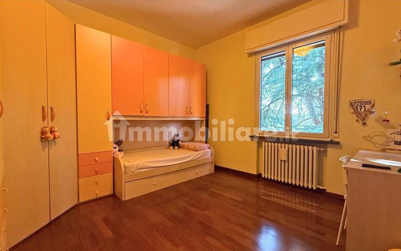 Trilocale ottimo stato, terzo piano, Ospedale - Villaggio Manenti, Reggio Emilia — foto 18 di 20