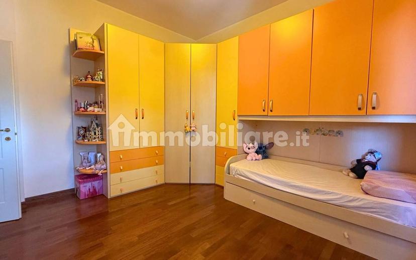 Trilocale ottimo stato, terzo piano, Ospedale - Villaggio Manenti, Reggio Emilia — foto 4 di 20