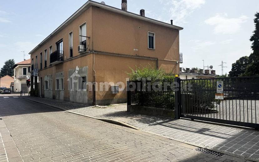 Bilocale via Giuseppe Garibaldi 40, Villasanta — foto 6 di 14