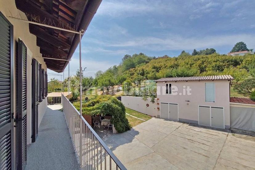 Bilocale via Fontane 3, Centro, La Morra — foto 4 di 9