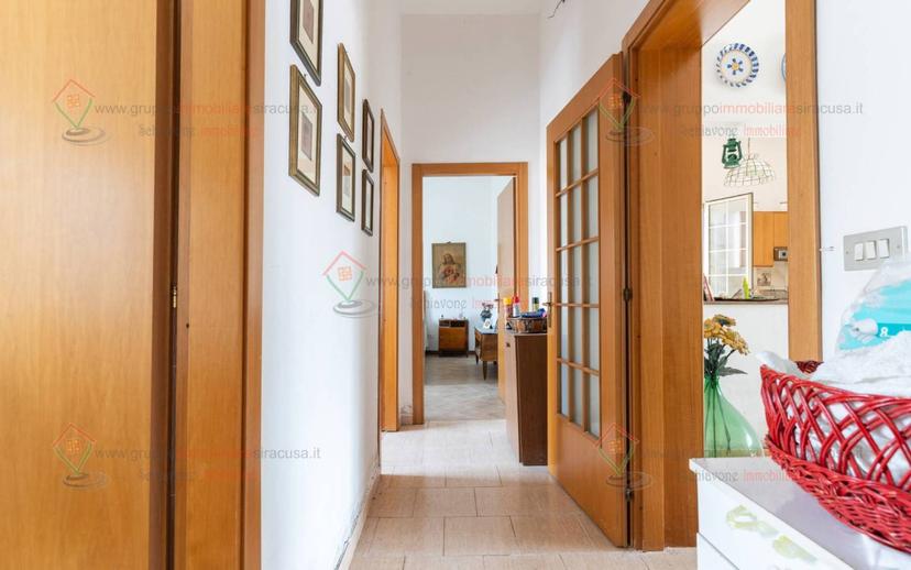 Villa unifamiliare via San Benedetto da Norcia, Tivoli, Siracusa — foto 17 di 37