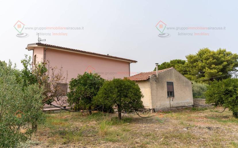 Villa unifamiliare via San Benedetto da Norcia, Tivoli, Siracusa — foto 26 di 37