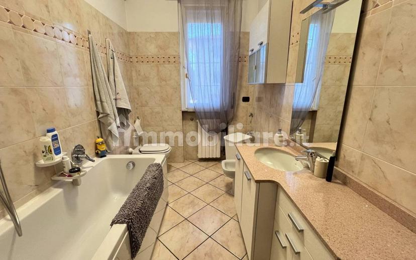 Trilocale via Alcide De Gasperi 8, Centro, Brembio — foto 24 di 34