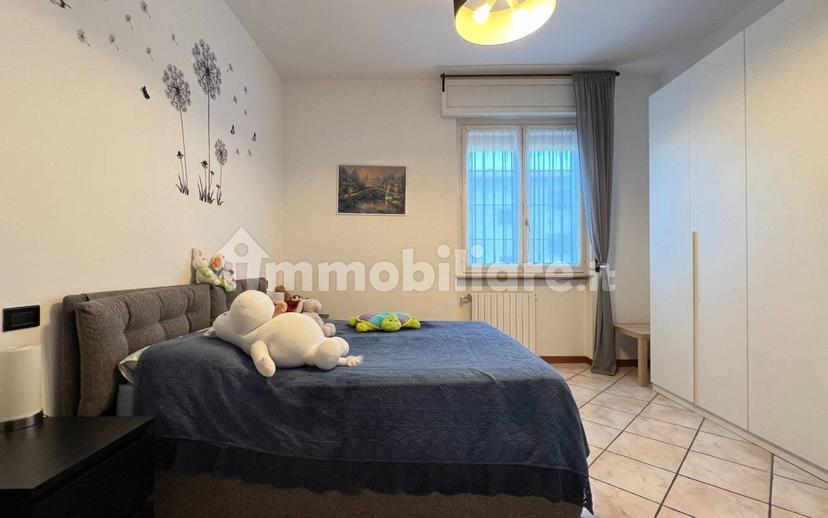 Trilocale via Alcide De Gasperi 8, Centro, Brembio — foto 16 di 34