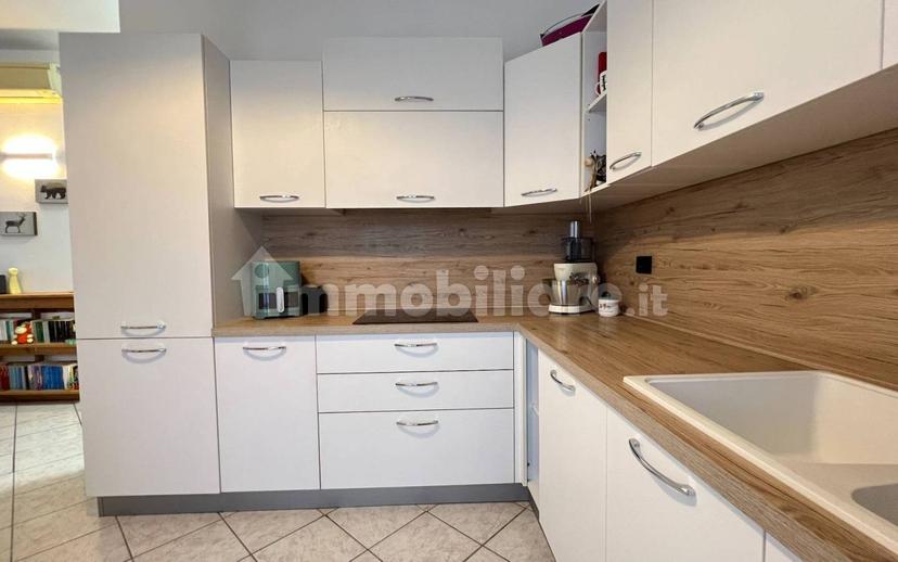 Trilocale via Alcide De Gasperi 8, Centro, Brembio — foto 22 di 34