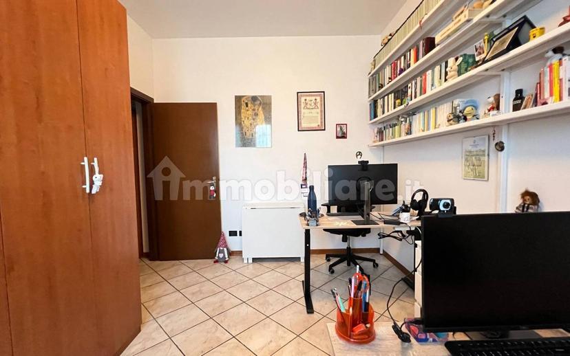 Trilocale via Alcide De Gasperi 8, Centro, Brembio — foto 7 di 34