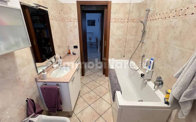 Trilocale via Alcide De Gasperi 8, Centro, Brembio — foto 19 di 34