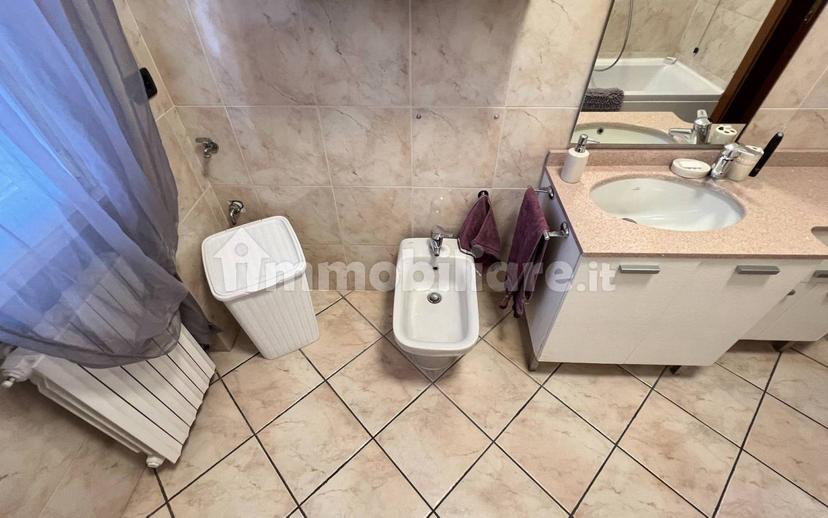 Trilocale via Alcide De Gasperi 8, Centro, Brembio — foto 3 di 34