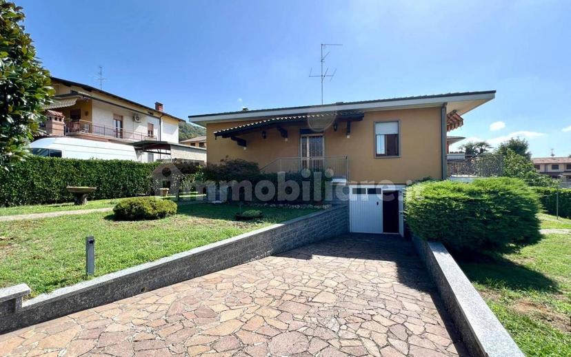 Villa unifamiliare via Cesare Battisti, Albano Sant'Alessandro — foto 28 di 30