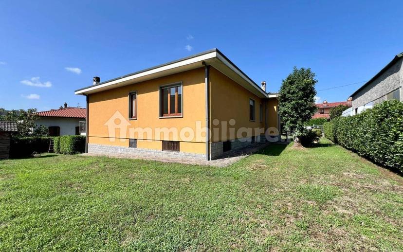 Villa unifamiliare via Cesare Battisti, Albano Sant'Alessandro — foto 15 di 30