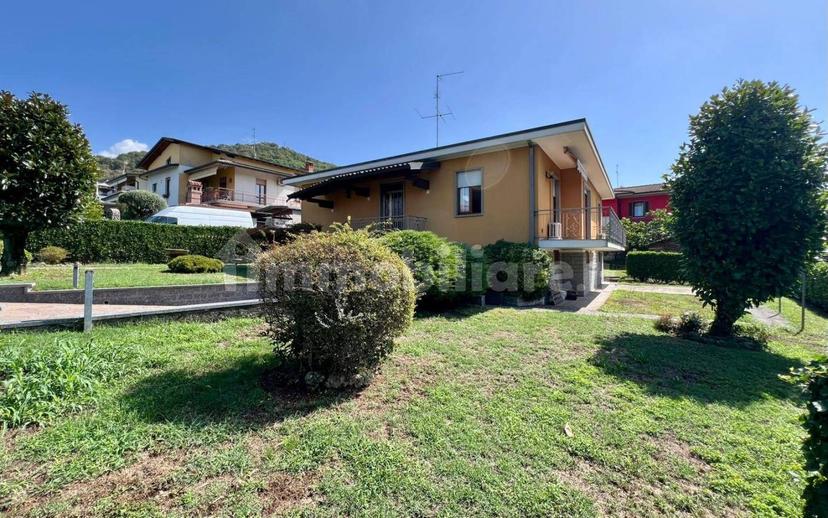 Villa unifamiliare via Cesare Battisti, Albano Sant'Alessandro — foto 22 di 30