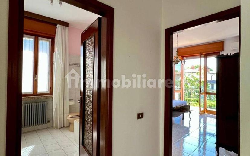 Villa unifamiliare via Cesare Battisti, Albano Sant'Alessandro — foto 6 di 30