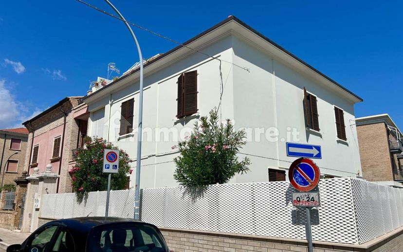 Quadrilocale via Vittorio Alfieri 37, Centro, San Benedetto del Tronto — foto 32 di 34