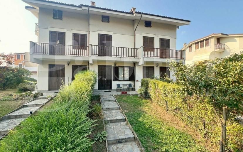 Villa a schiera via Gabotto, Centro, Bra — foto 12 di 17