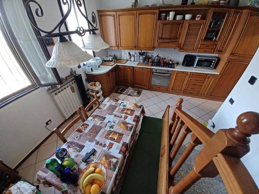Trilocale via E. Frizzoni 19, Centro, Treviolo — foto 7 di 32