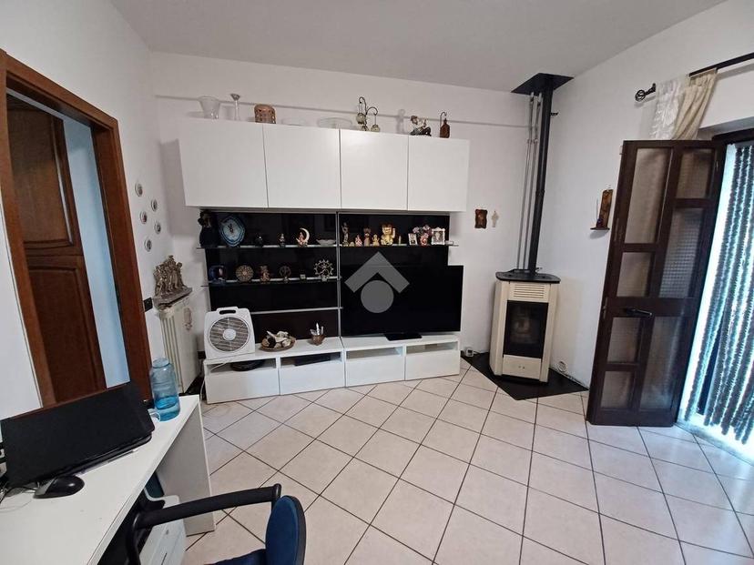 Trilocale via E. Frizzoni 19, Centro, Treviolo — foto 3 di 32